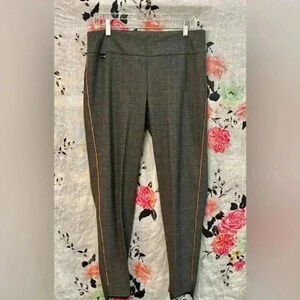 Lisette L Gray/Blk Pull On Ankle Pant‎ w/metallic trim Women's Size 10